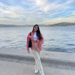 Meet your Posher, Melisa